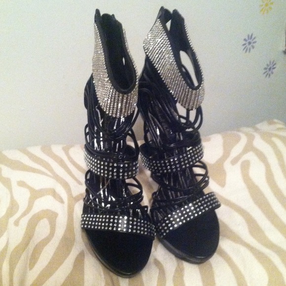 Michael Antonio stiletto heels