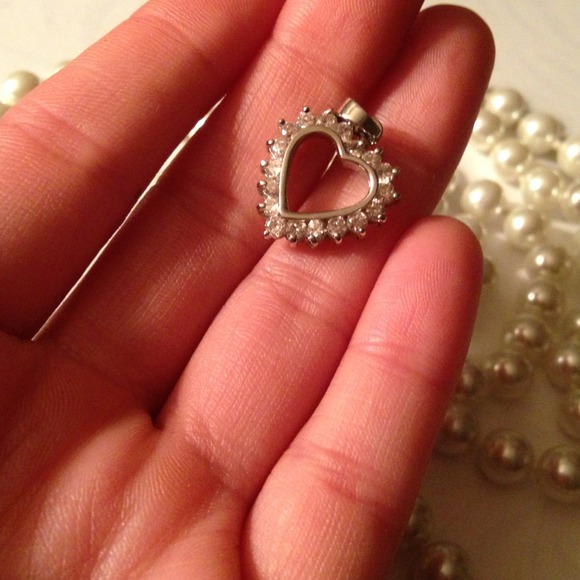 Pink Rhinestone Heart Neckless Charm. - Picture 2 of 4