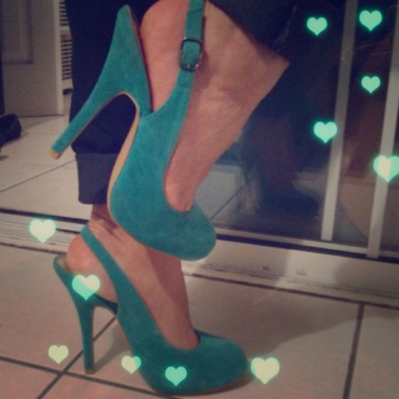 Steve Madden pumps