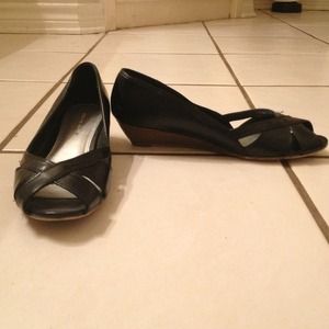 Black heel/wedges