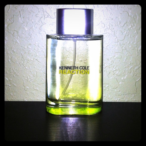 3.4oz Kenneth Cole Reaction men's cologne