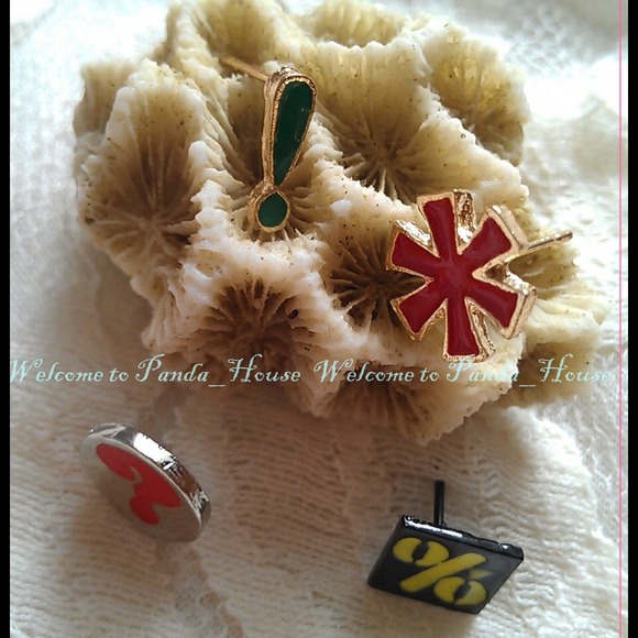 Symbol of earrings