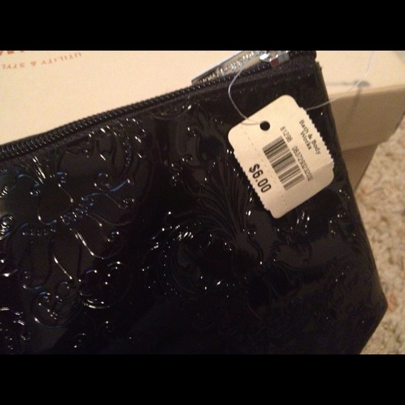 Bath and Body Works makeup bag - Picture 3 of 3