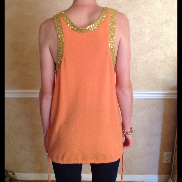SOLD - Cashmere Tank - Picture 2 of 3
