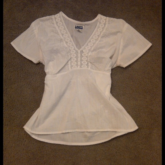 Adjustable short tunic white top. - Picture 1 of 2