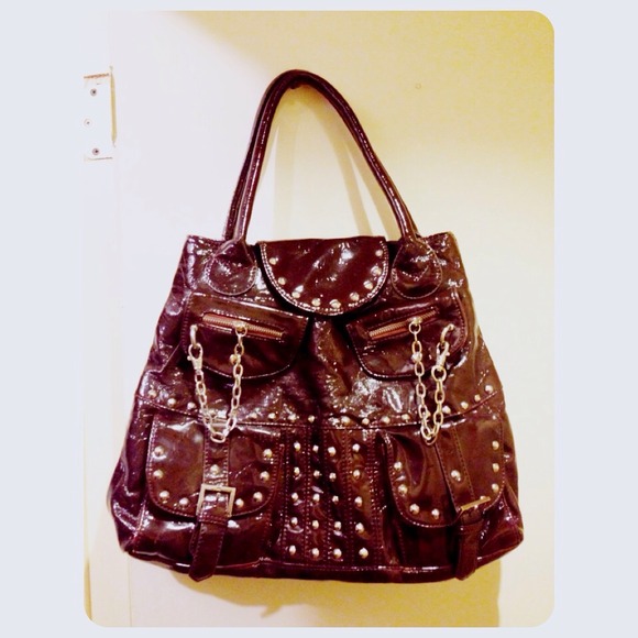 Super cute leather bag!
