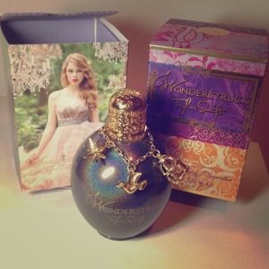 🌟Taylor Swift🌟 Wonderstruck Perfume!