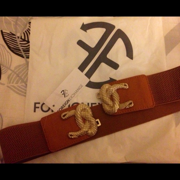Foreign Exchange Belt $10 - Picture 2 of 3