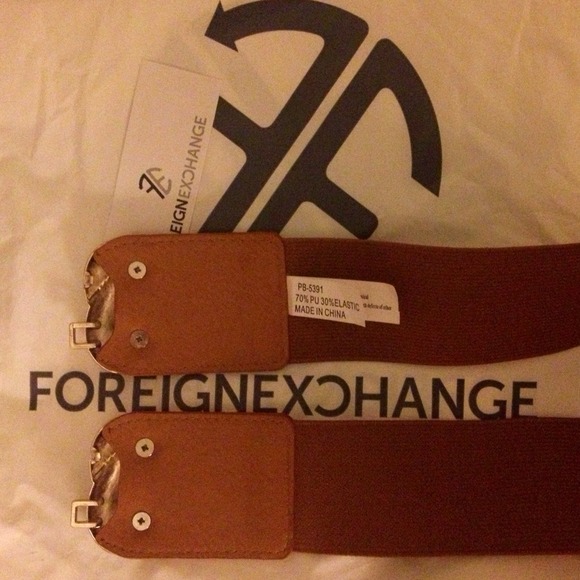 Foreign Exchange Belt $10 - Picture 3 of 3