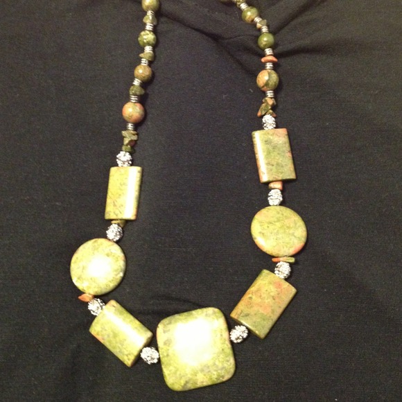 Jewelry - Necklace