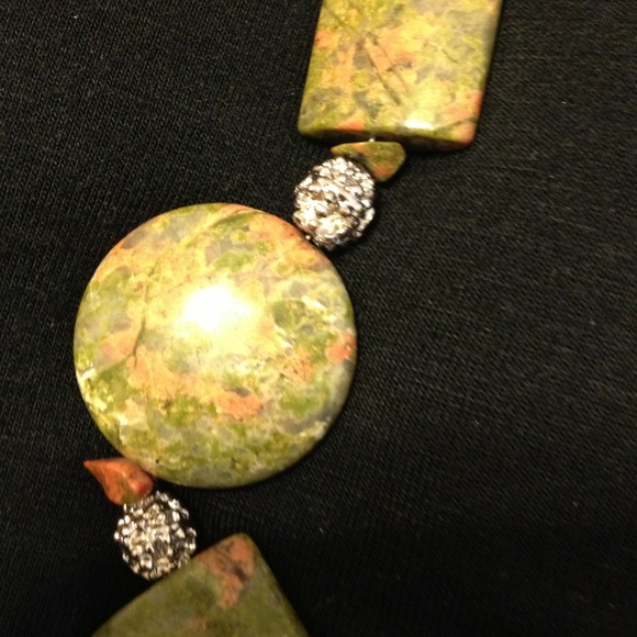 Necklace - Picture 2 of 3