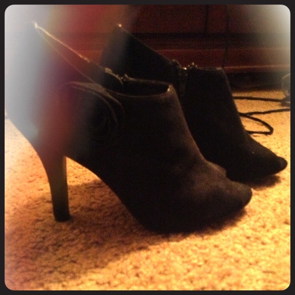 🎉Reduced AGAIN🎉👍😉Peep toe Worthington heels