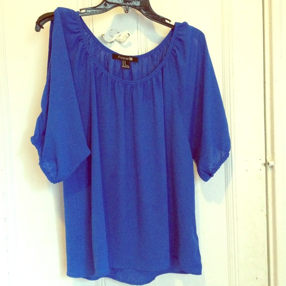 🚫SOLD🚫F21 blue party top!