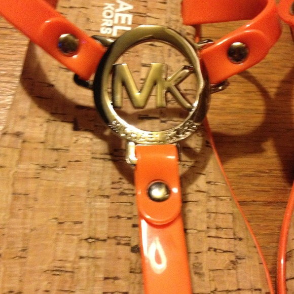 🔴SOLD🔴🎀Michael Kors sandal💖 - Picture 3 of 4