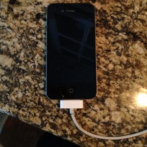 RESERVED Apple iPhone 4 32GB Verizon A4 WiFi 5.0M