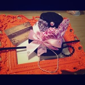 A gorgeous 4 in top hat!