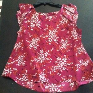 Apt9 shirt dark maroon purple color w/ tiny flower