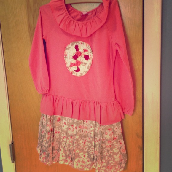 Girl's 6X BEETLEJUICE long sleeve dress So pretty!