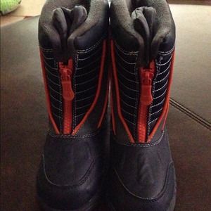 Carter's Boys Sports Snow boots Sz 10