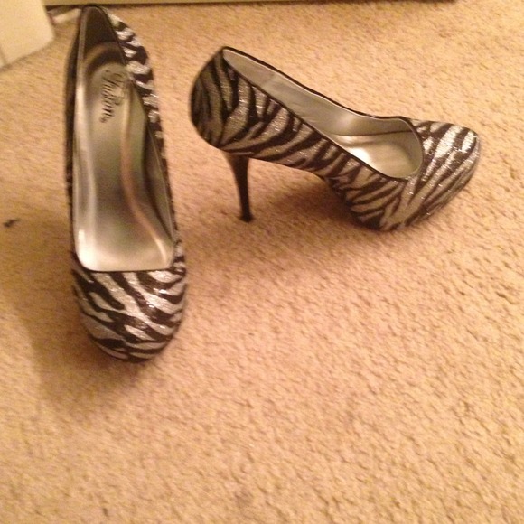 Glitter Pumps
