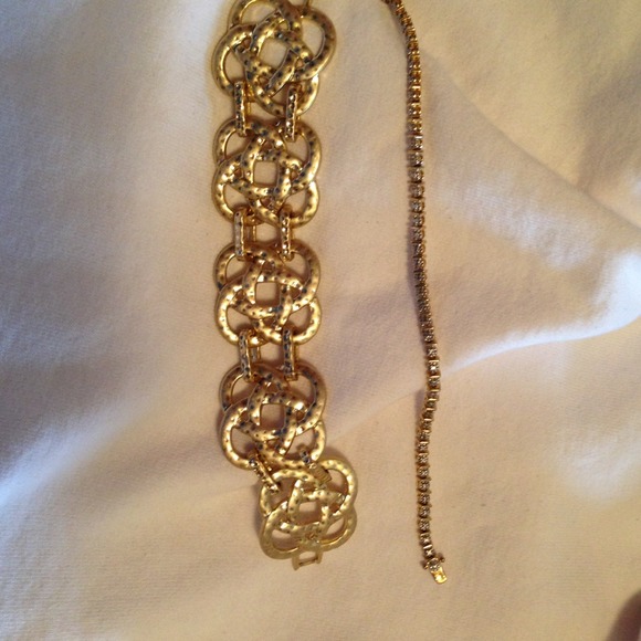 Bundle, costume jewelry