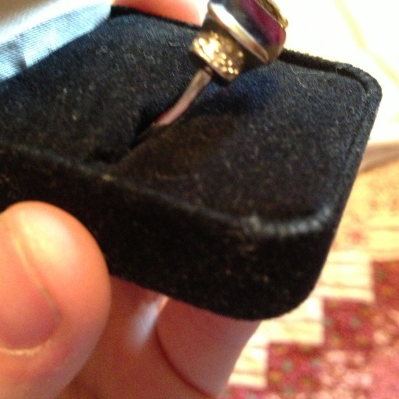 Ring - Picture 2 of 2