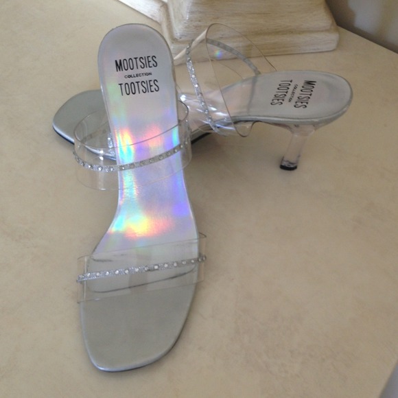 Sandal