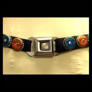 Seatbelt bottle cap BELT