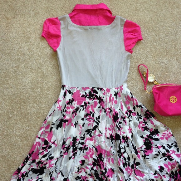 Mock layered Dress - Picture 3 of 3