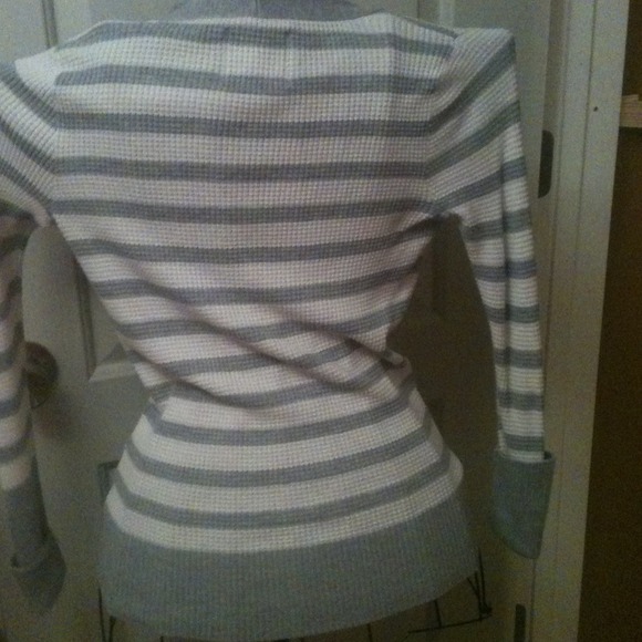 Sweater - Picture 2 of 2