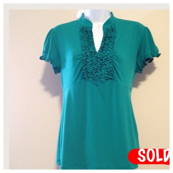 Style & co green ruffle blouse
