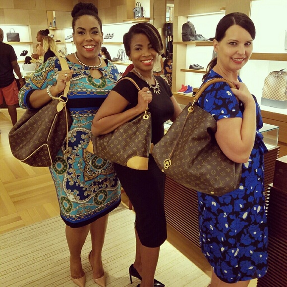 Meet your sellers! โค๏ธโค๏ธ๐๐๐
๐ฝ๐
๐ฝ๐๐๐๐ - Picture 6 of 8