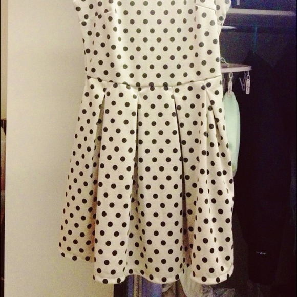 Vintage dotted dress - Picture 2 of 2