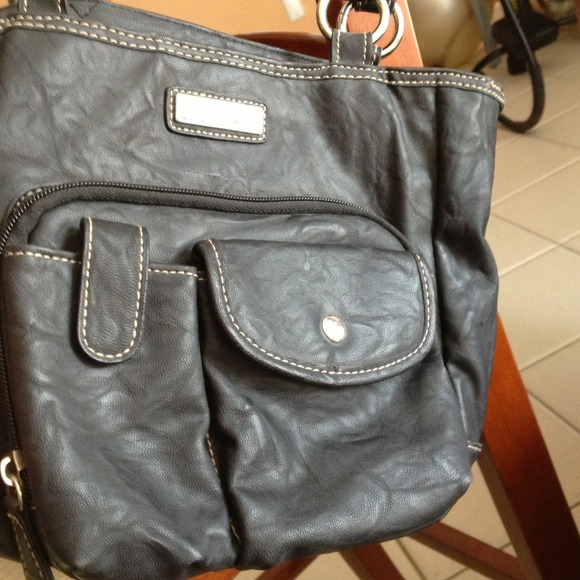 Multiple pocket handbag( ROSETTI )