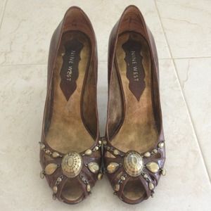 Used but in good condition pump with detailing.