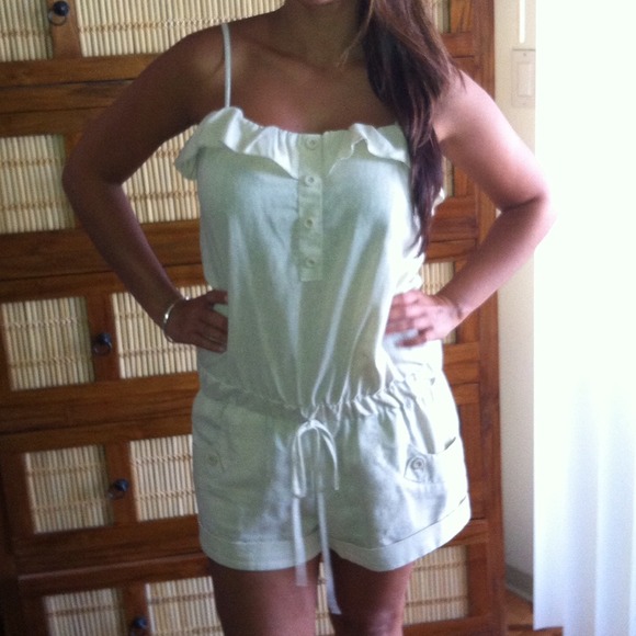 Pants - NWOT Off white/Khaki Colored Romper