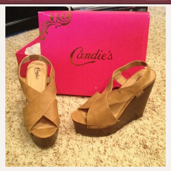 BRAND NEW W/BOX NEVER WORE THEM W/TAGS "Candies" - Picture 1 of 1