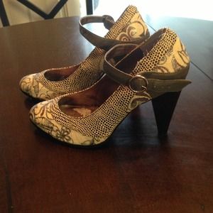 Naughty Monkey Pumps