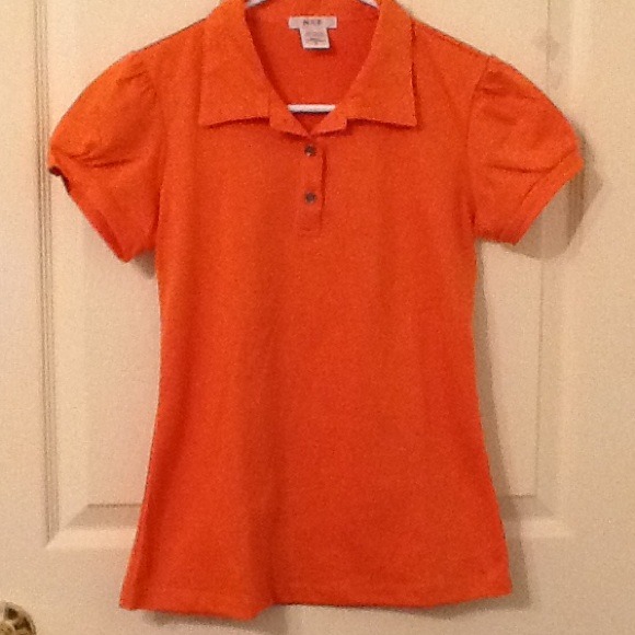 Coral top
