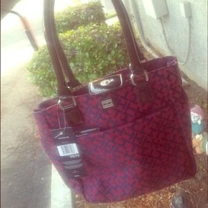 💢REDUCED💢Tommy Hilfiger handbag