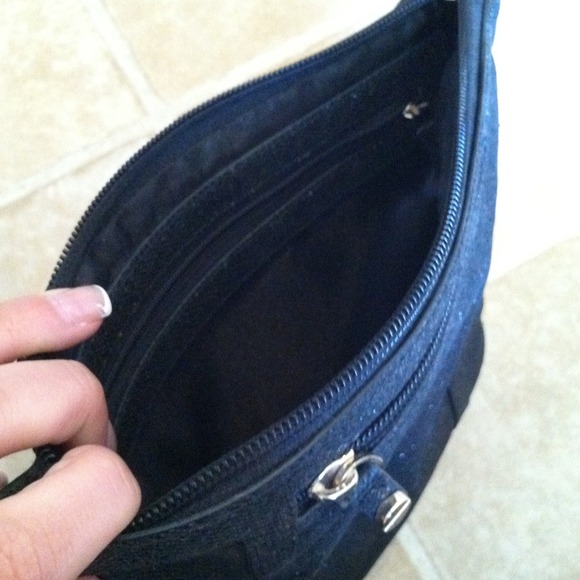 Black Sparkle Clutch! - Picture 3 of 3