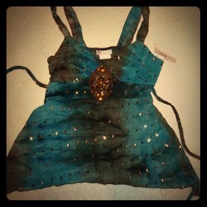 ⛔BUNDLED⛔Summer top w/beading & sequins detailing