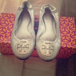 Tory burch silver flats