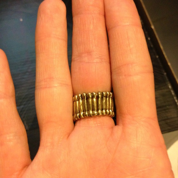 Ring - Picture 2 of 3