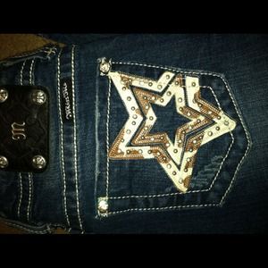 Miss Me's 26 NWOT bootleg dark jeans. Rare!