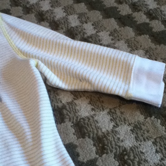 Sweatshirt - Picture 2 of 3
