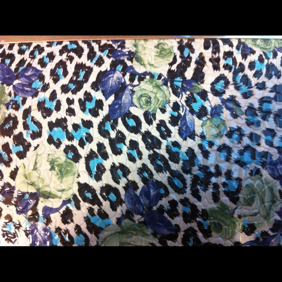 Leopard Print Wallet - Picture 3 of 3