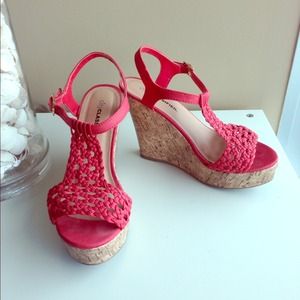 📌Reduced📌Coral Crochet Wedge Summer Sandals