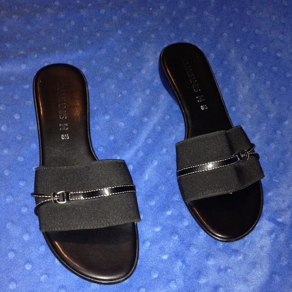 Shoes/flats
