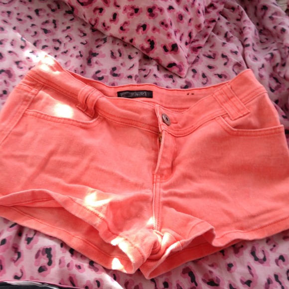 🚫SOLD🚫NEON orange shorts